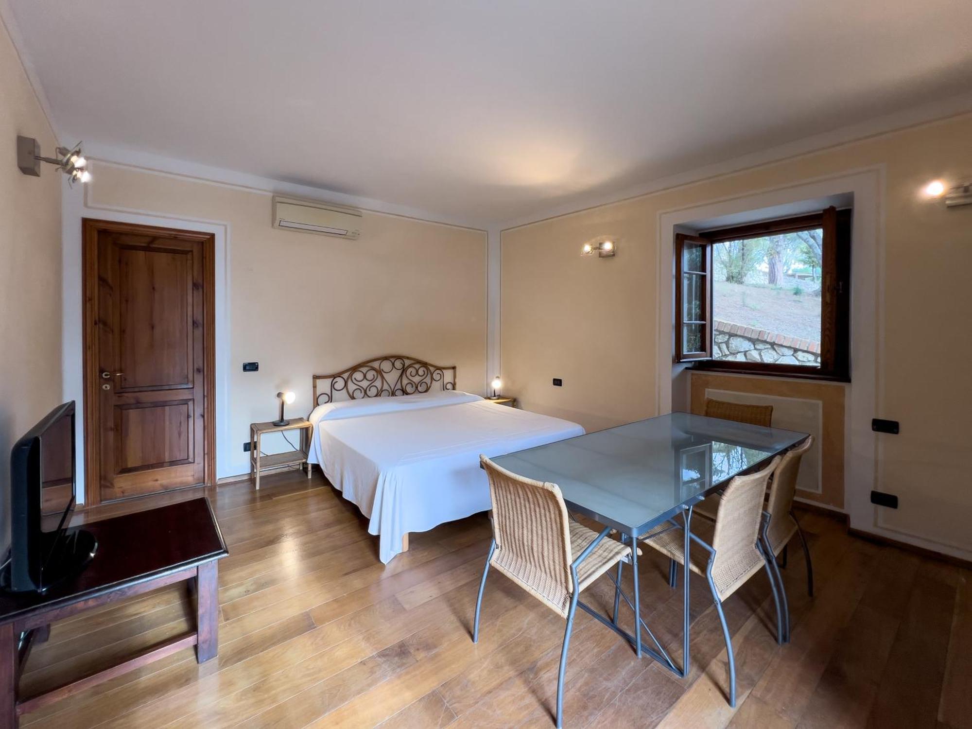La Chiusa Di Rio Aparthotel Rio dellʼElba Екстериор снимка