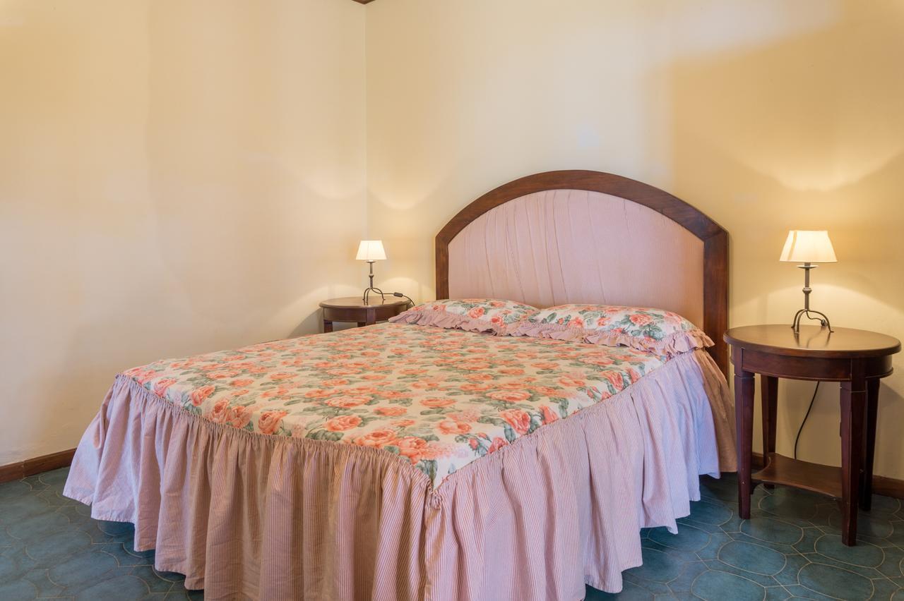 La Chiusa Di Rio Aparthotel Rio dellʼElba Екстериор снимка