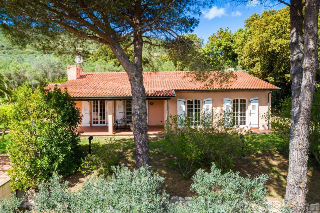 La Chiusa Di Rio Aparthotel Rio dellʼElba Екстериор снимка