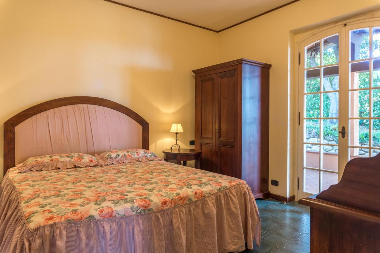 La Chiusa Di Rio Aparthotel Rio dellʼElba Екстериор снимка